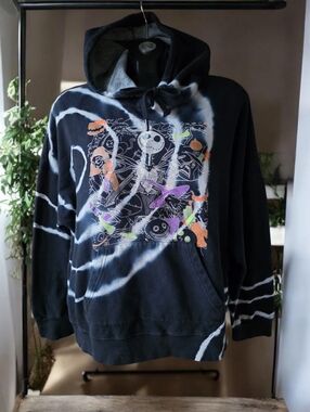 The Nightmare Before Christmas Halloween Town Characters Tie-Dye Hoodie Size XL